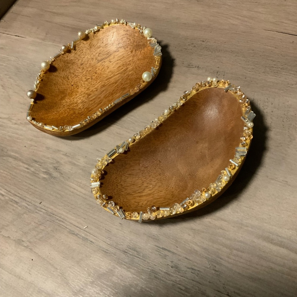 Elegant Brown and Gold Decorative Bowls